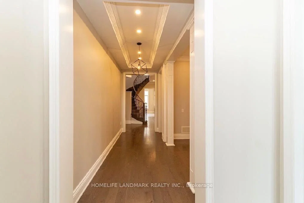 Little Celeste Court in Vaughan · Patterson — photo 2