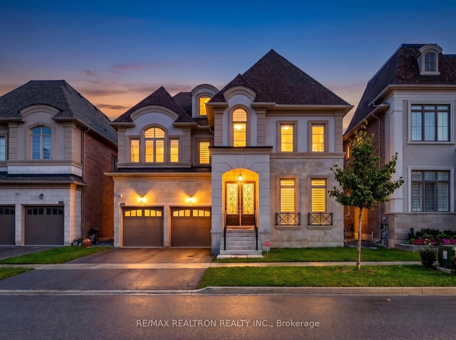 Photo of Hillsview Drive in Richmond Hill · Observatory