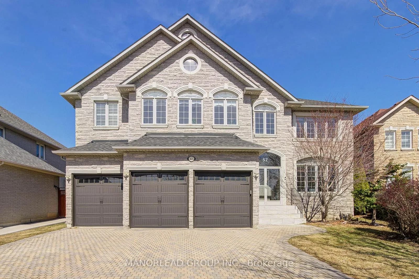 Photo of Frybrook Crescent in Richmond Hill · Bayview Hill