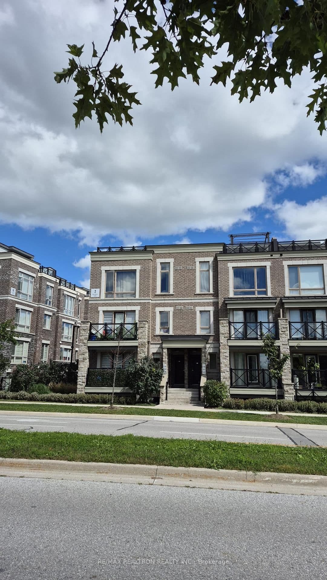 Westmeath Lane in Markham · Cornell — photo 2