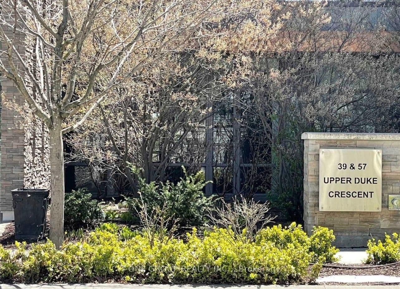 Photo of Upper Duke Crescent in Markham · Unionville