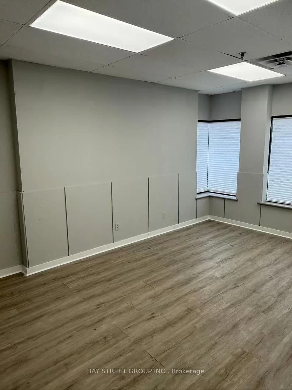 14th Avenue, # in Markham · Milliken Mills West — photo 2