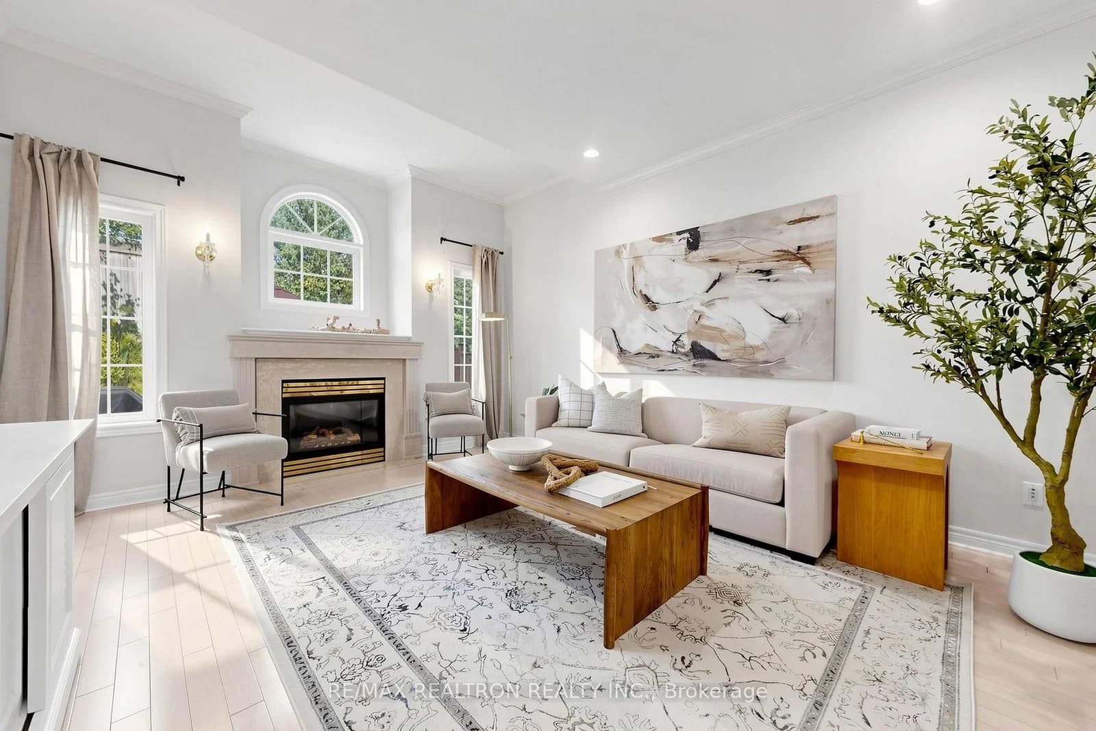 Photo of Mcbride Crescent in Newmarket · Summerhill Estates