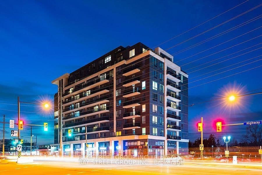 Photo of Highway 7 in Richmond Hill · Doncrest