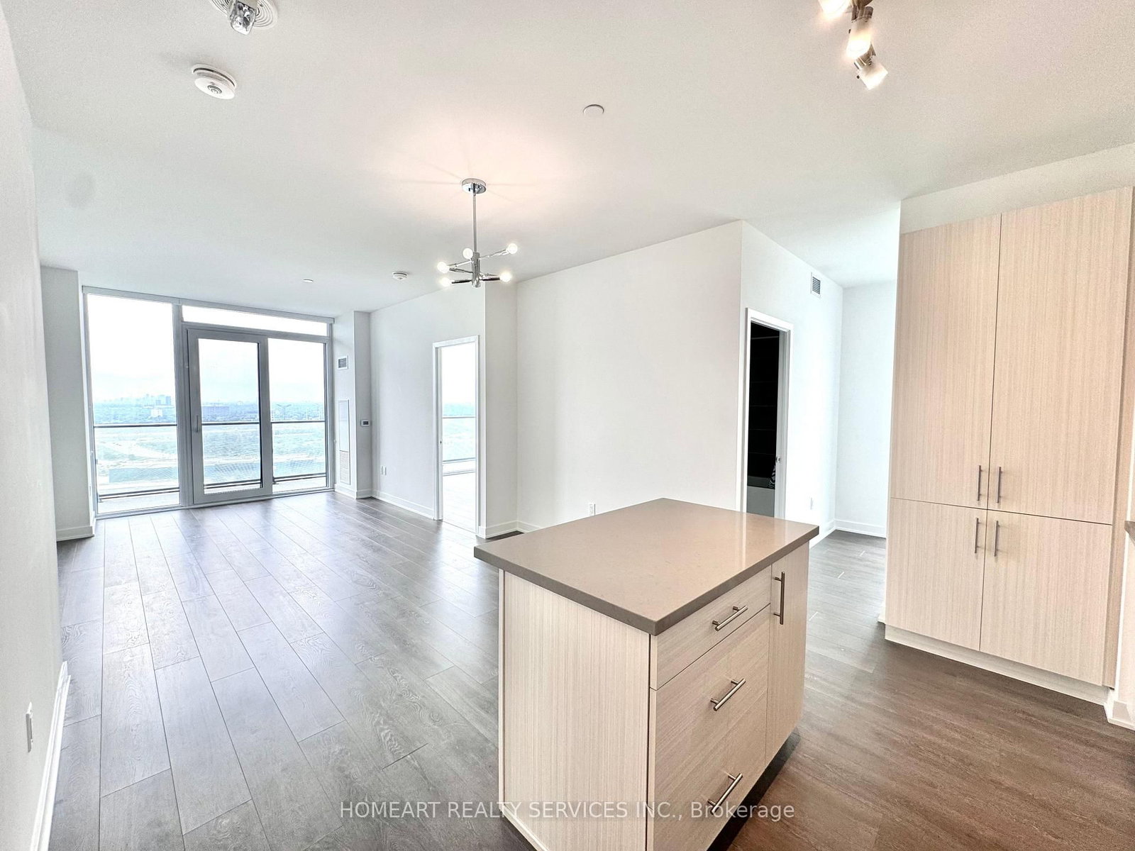 Photo of Oneida Crescent in Richmond Hill · Langstaff