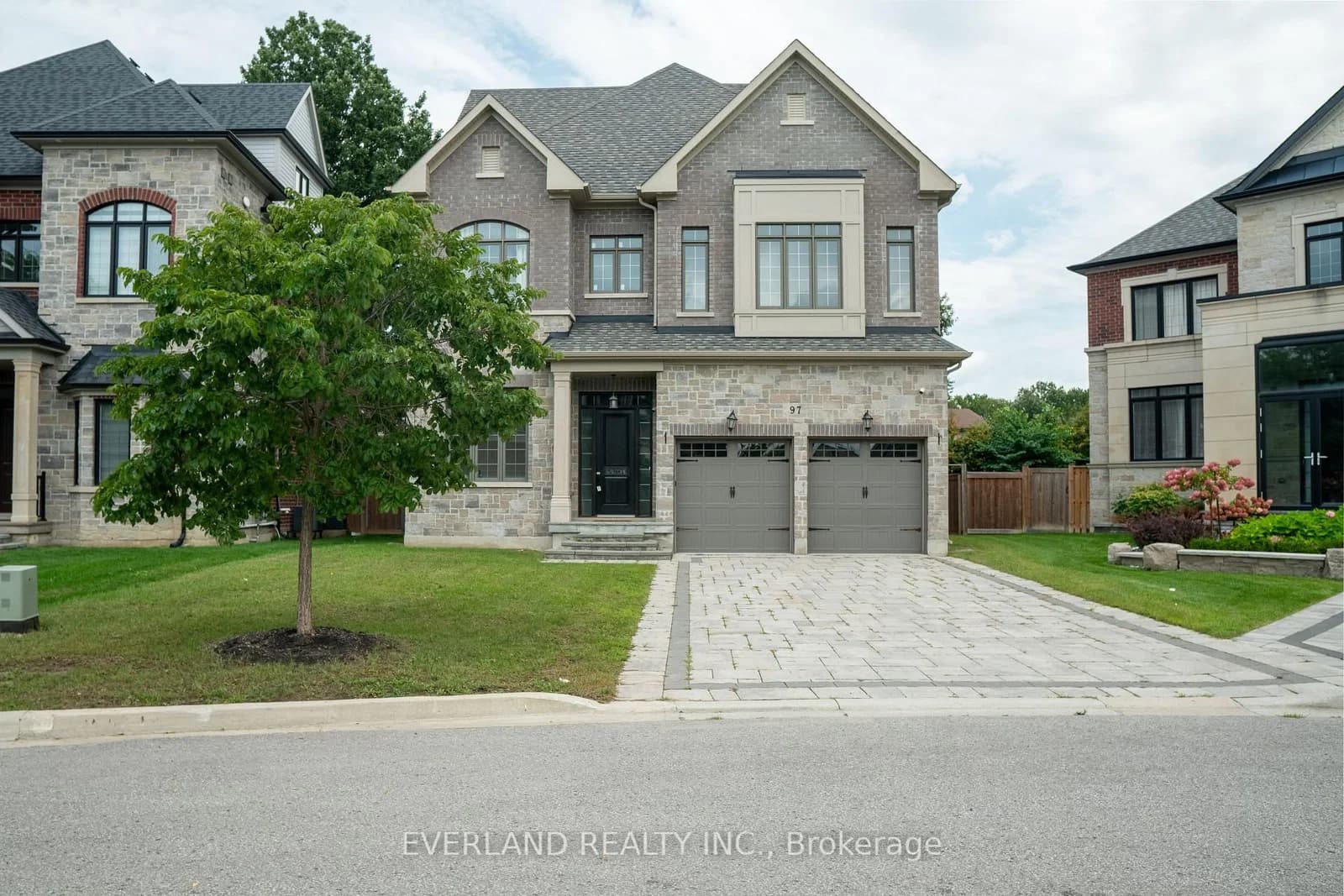 Photo of Fitzgerald Avenue in Markham · Unionville