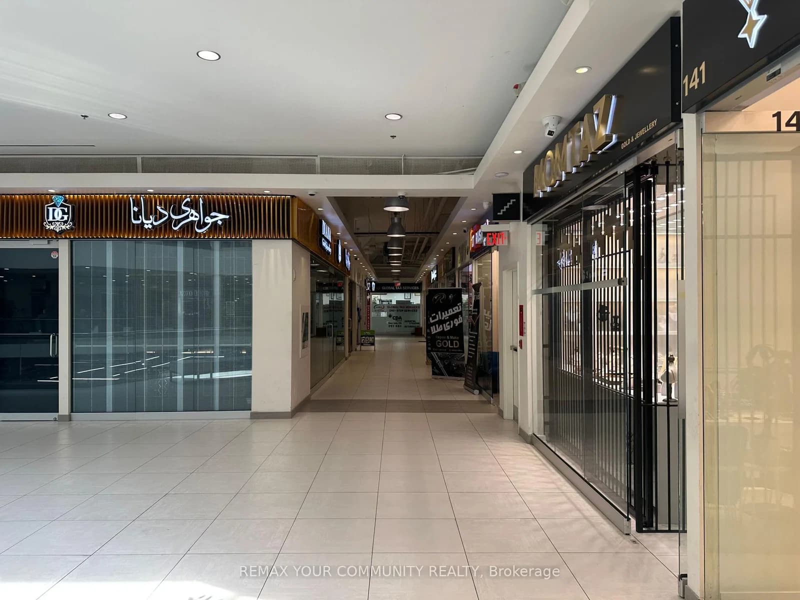 Yonge Street in Markham · Thornhill — photo 3