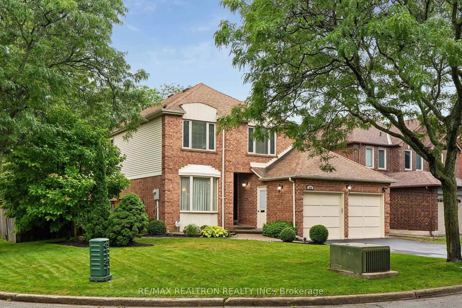 Colvin Crescent in Vaughan · Brownridge — photo 3