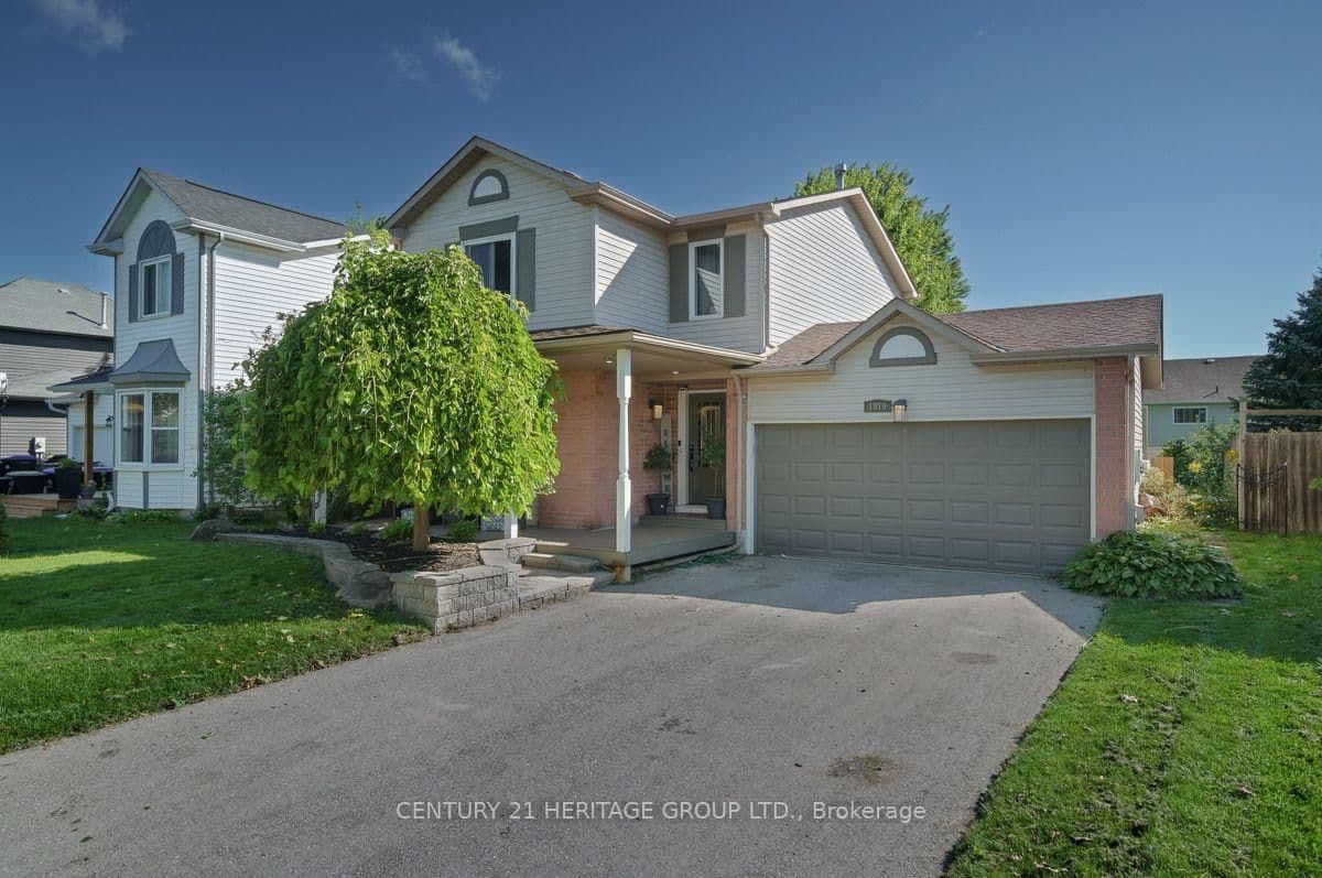Photo of Applewood Avenue in Innisfil · Alcona
