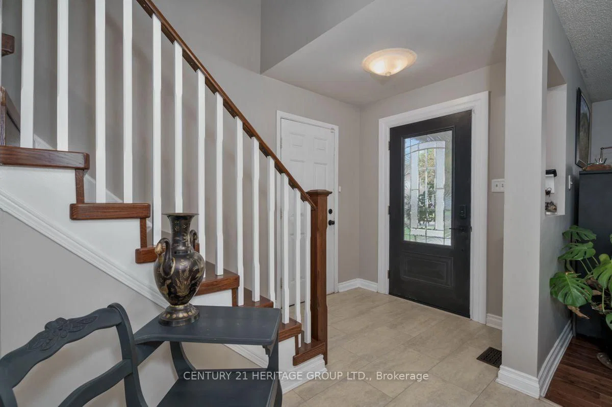 Applewood Avenue in Innisfil · Alcona — photo 3