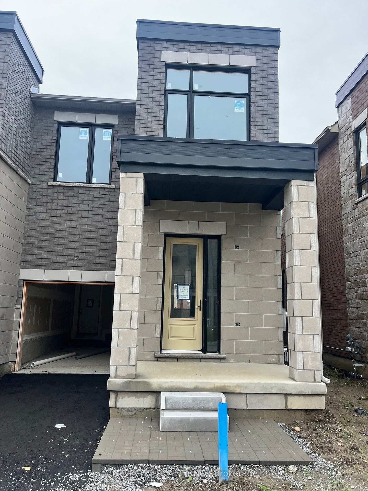 Photo of Robert Eaton Avenue, #(BLOCK 224 UNIT 4) in Markham · Middlefield