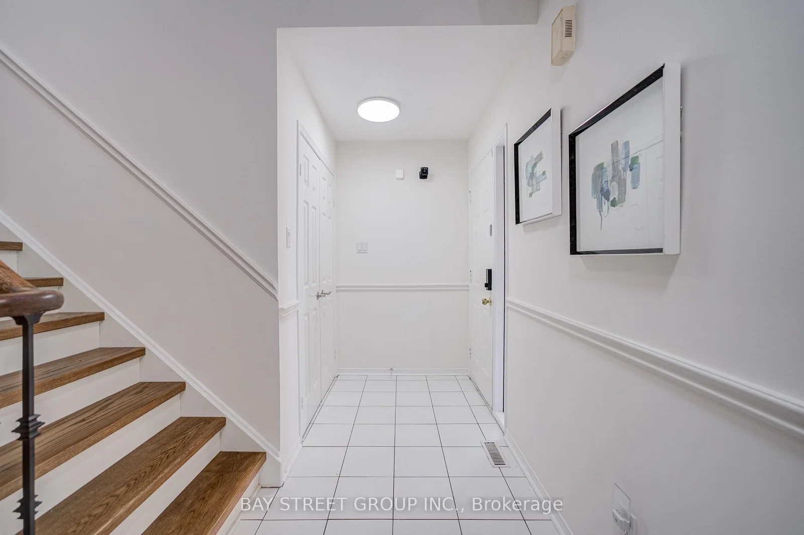 Captain Francis Drive in Markham · Buttonville — photo 3