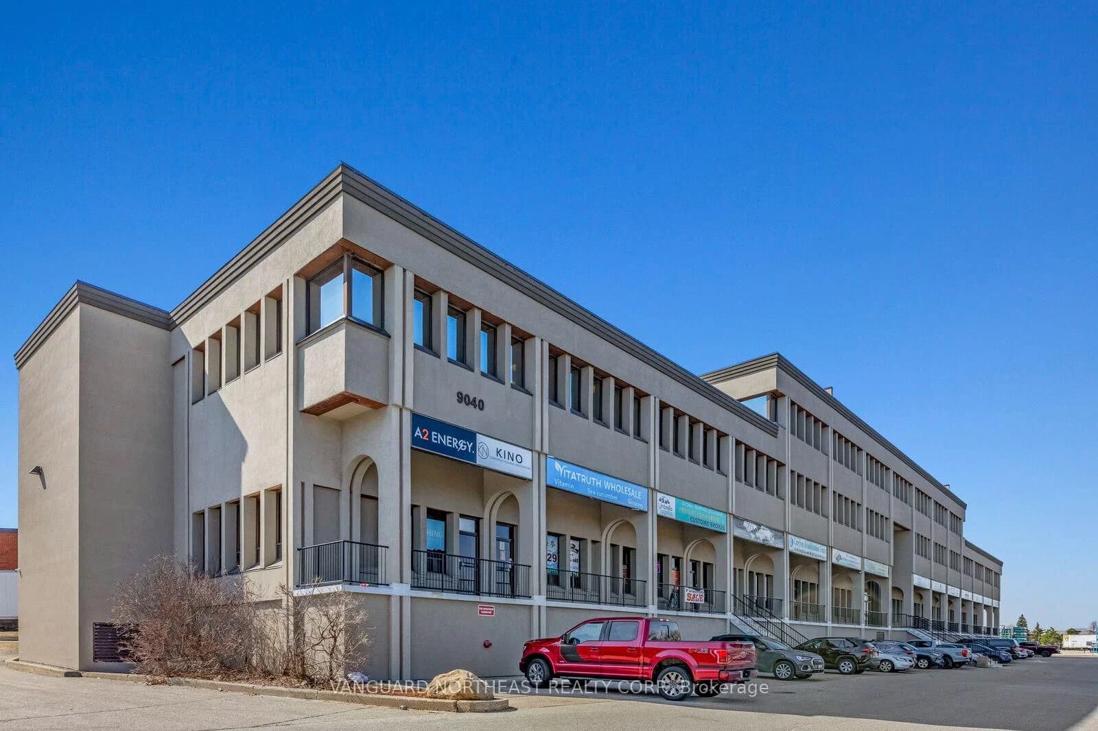 Photo of Leslie Street in Richmond Hill · Beaver Creek Business Park