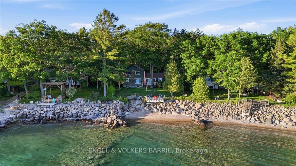 Photo of Tiny Beaches Road in Tiny · Rural Tiny