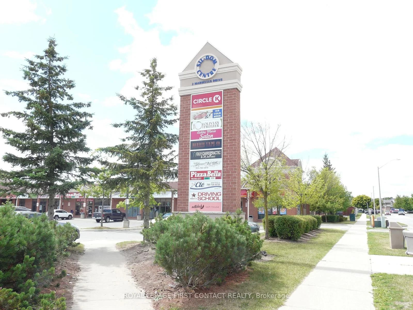 Photo of Marsellus Drive in Barrie · Holly
