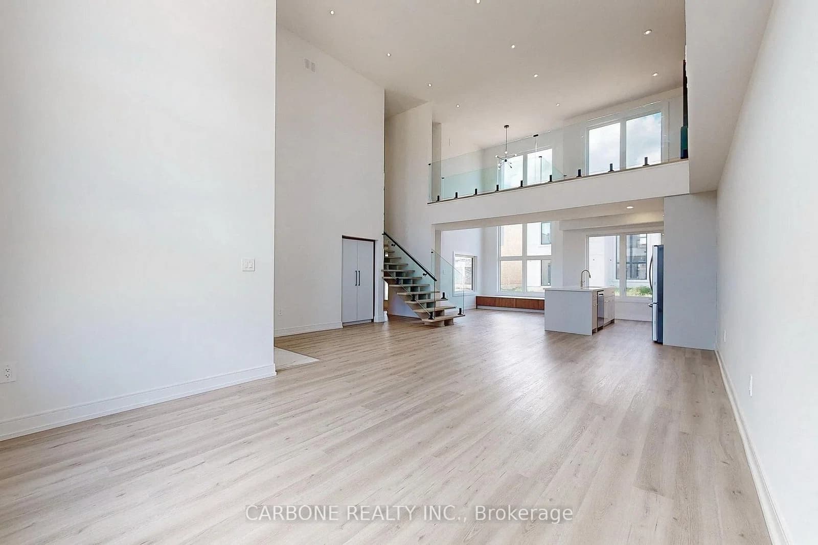 Sunbank Crescent in Severn · West Shore — photo 2