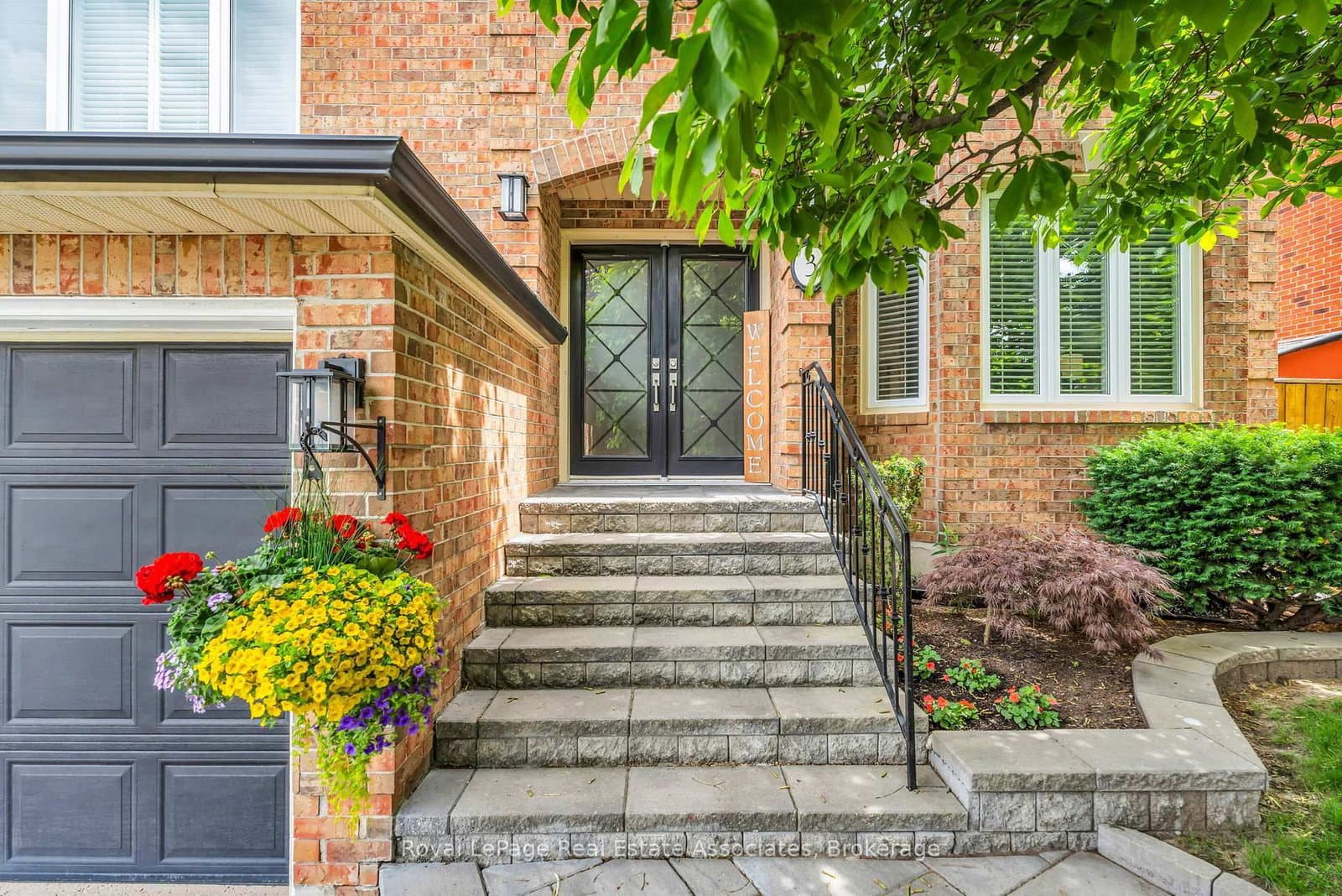 Hacienda Court in Brampton · Snelgrove — photo 3