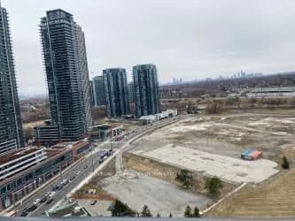 Shore Breeze Drive in Toronto · Mimico — photo 2