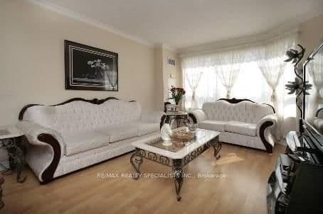Kingsbridge Garden Circle in Mississauga · Hurontario — photo 2
