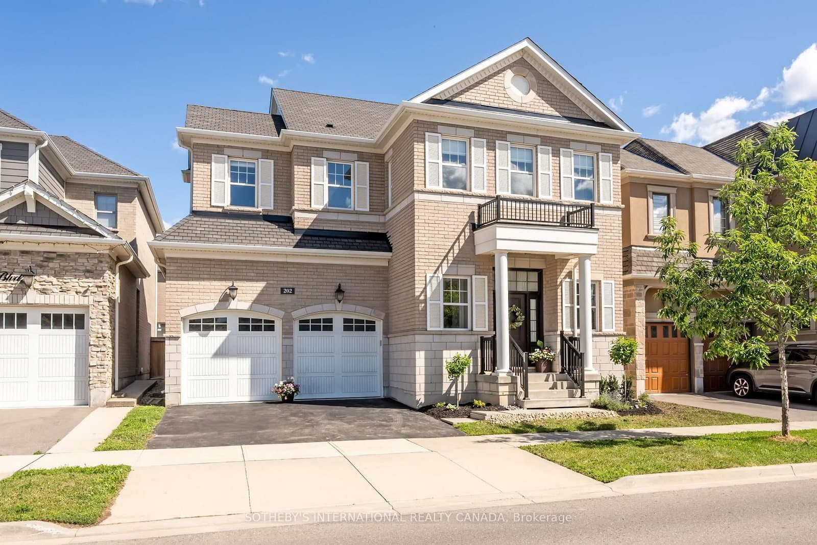 Photo of North Park Boulevard in Oakville · Glenorchy