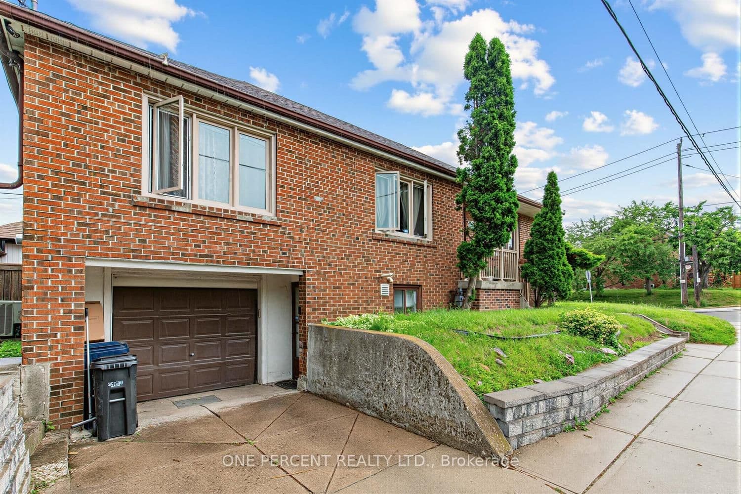 Photo of Lonborough Avenue in Toronto · Beechborough-Greenbrook
