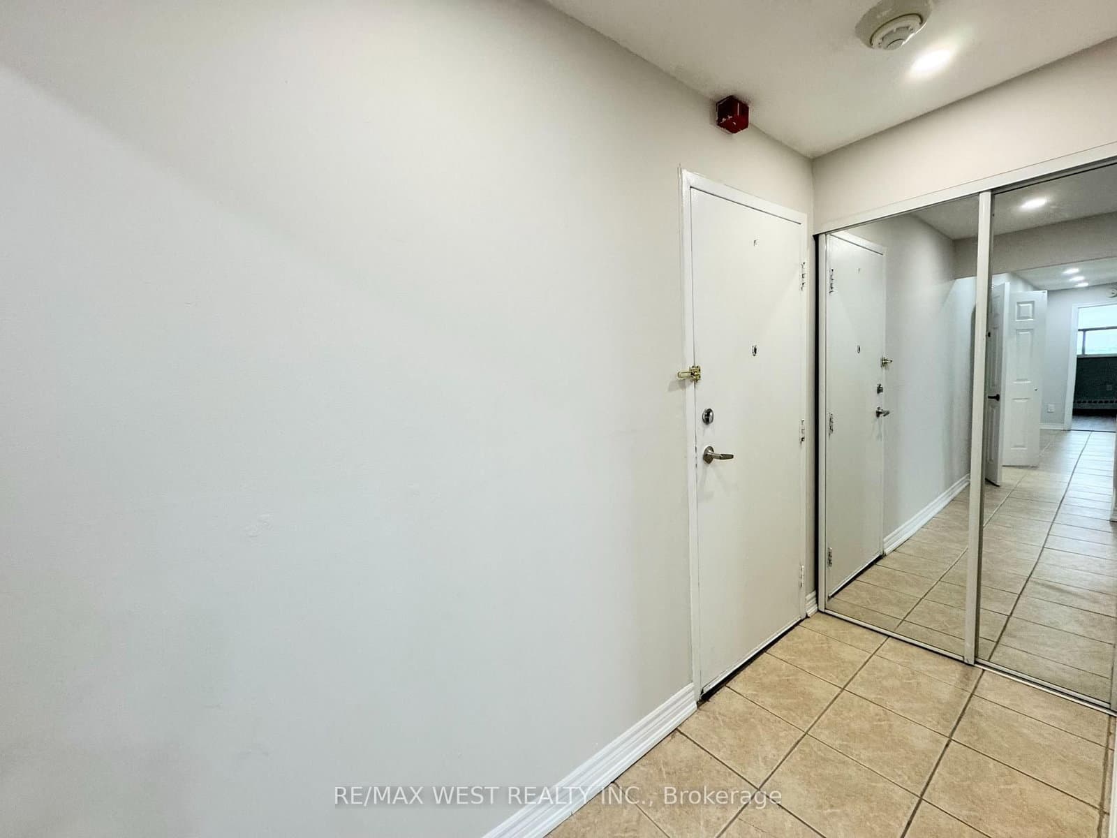 Derry Road in Mississauga · Malton — photo 2