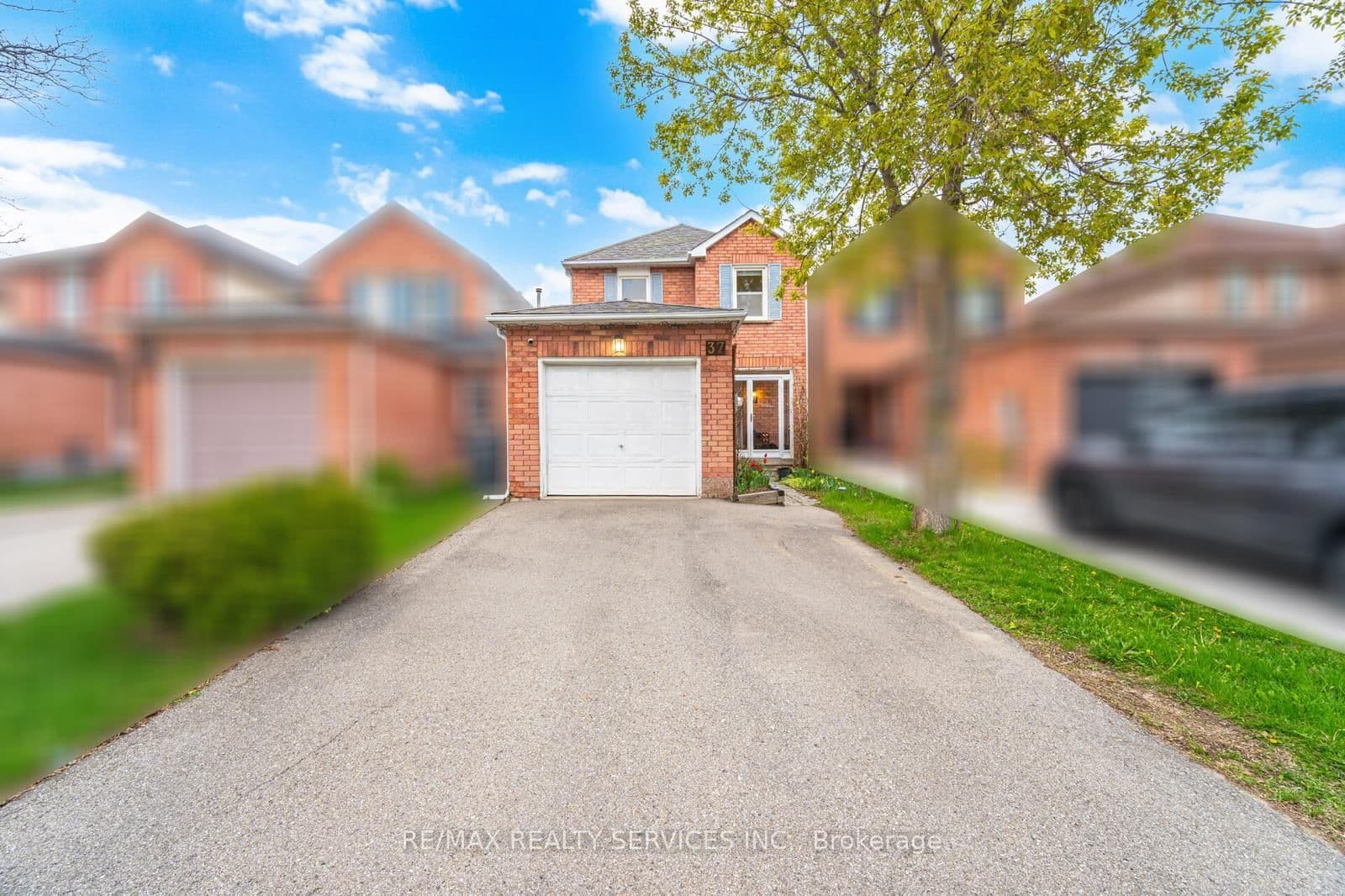 Solway Avenue in Brampton · Heart Lake East — photo 2