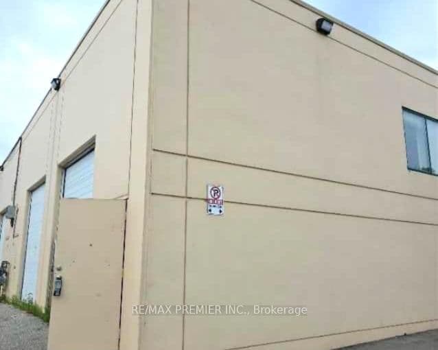 Finch Avenue in Toronto · York University Heights — photo 2