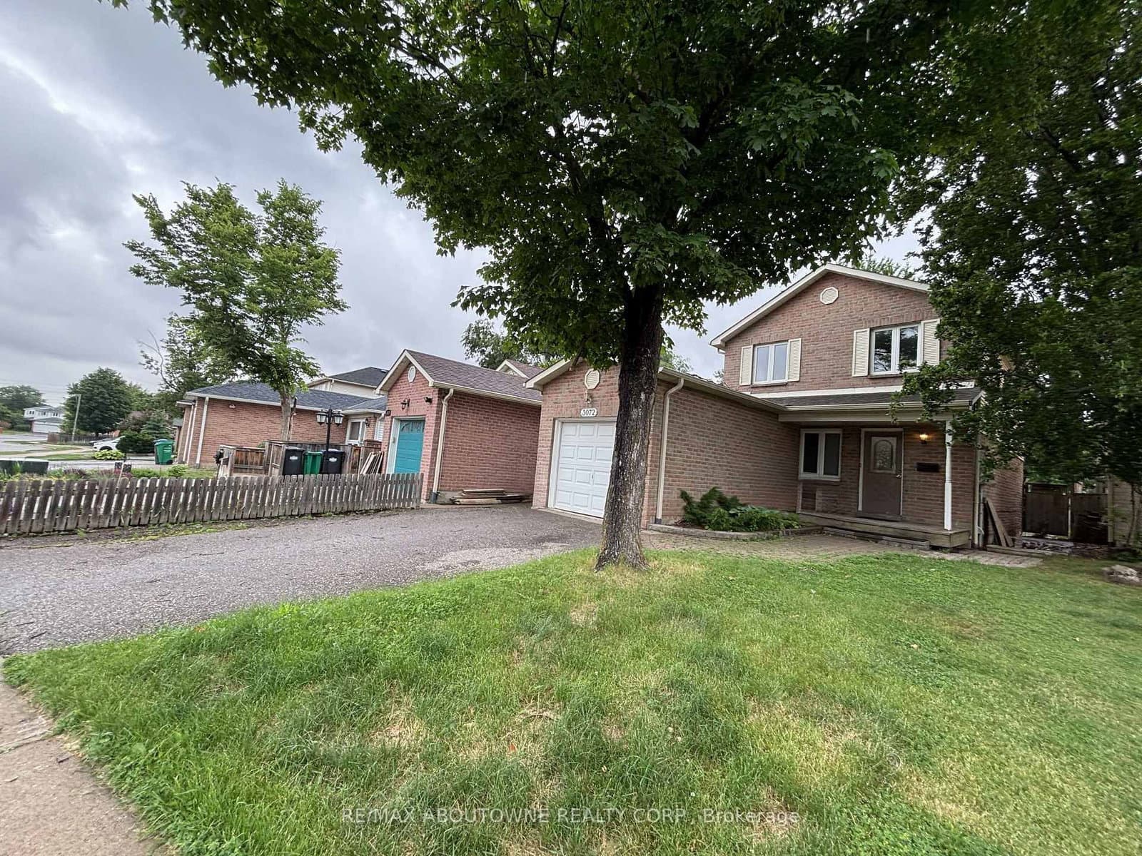 Patrick Crescent in Mississauga · Meadowvale — photo 2
