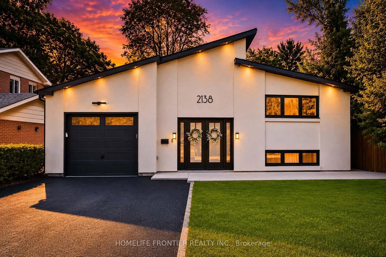 Photo of Truscott Drive in Mississauga · Clarkson