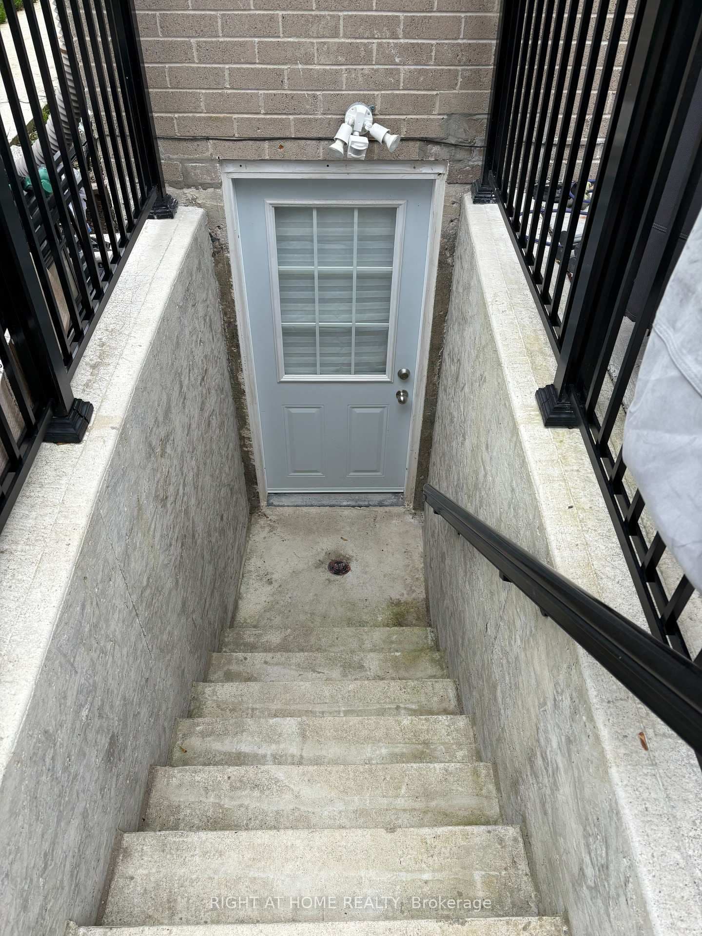 Photo of Hollis Court in Brampton · Central Park