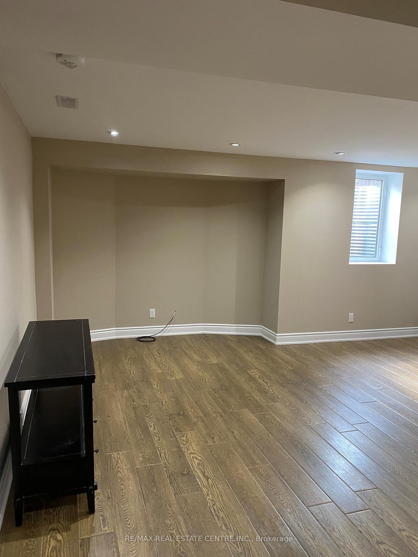 Valhalla Crescent in Mississauga · Churchill Meadows — photo 2
