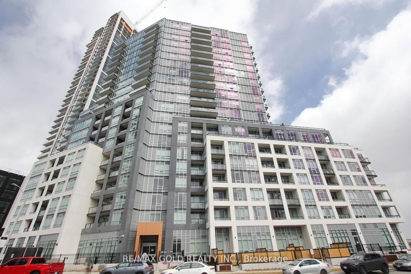 Malta Avenue in Brampton · Fletcher's Creek South — photo 2