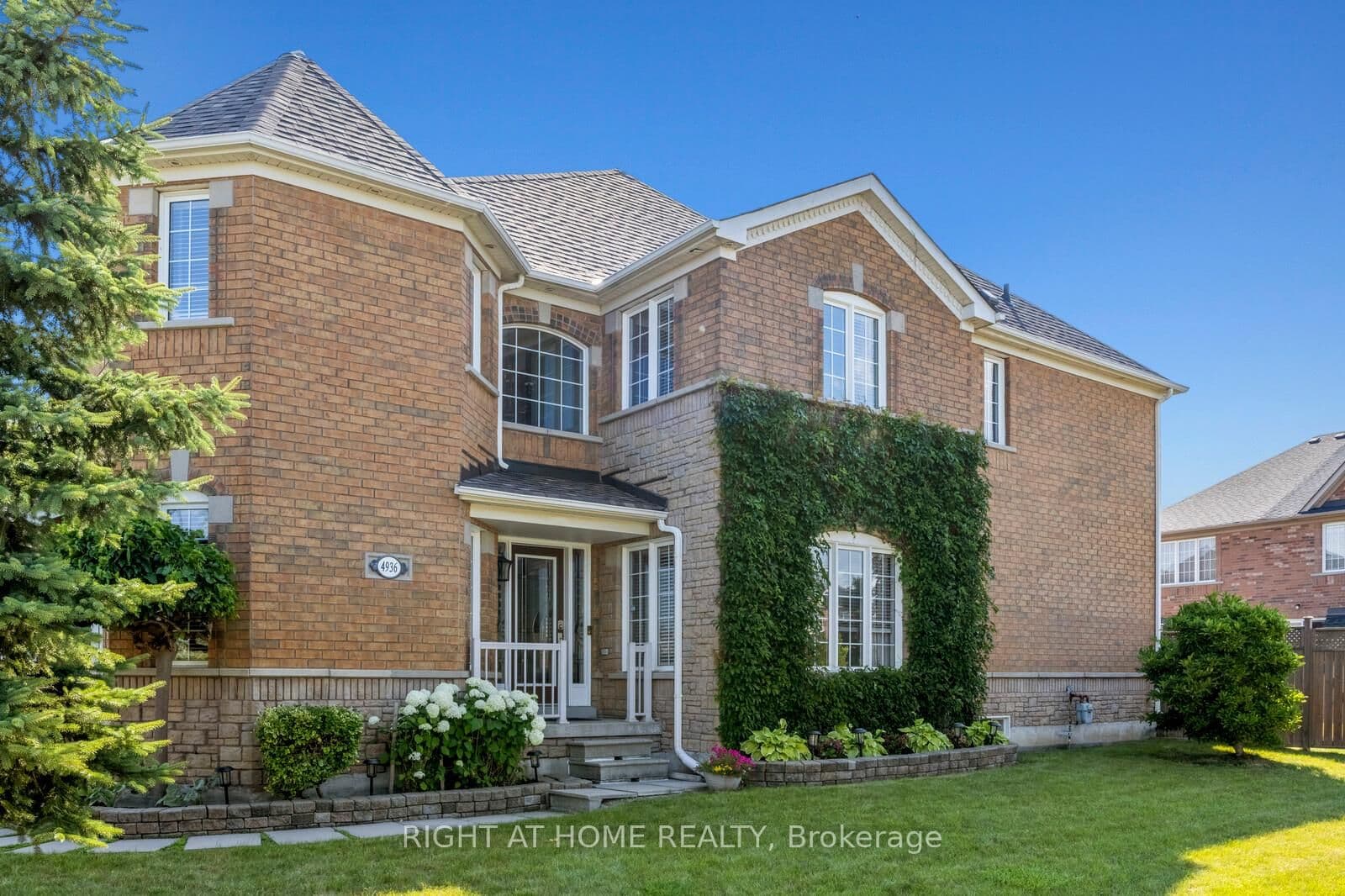 Sebastian Drive in Mississauga · Churchill Meadows — photo 3
