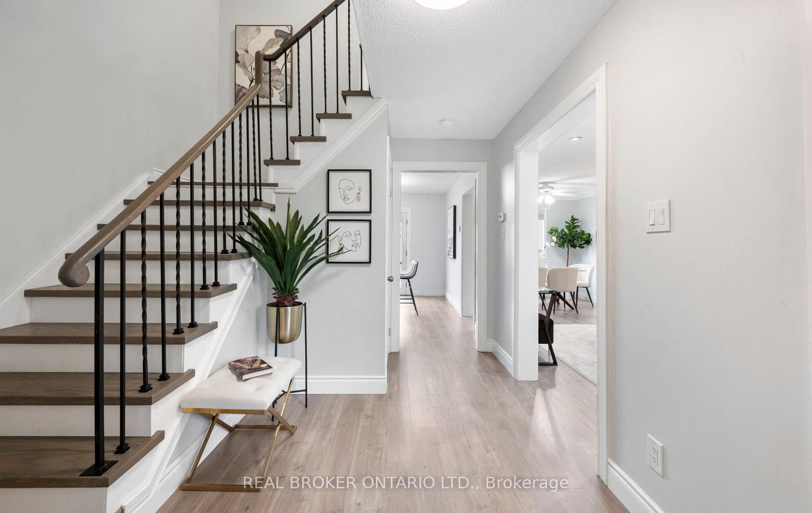 Vivaldi Crescent in Brampton · Brampton South — photo 2