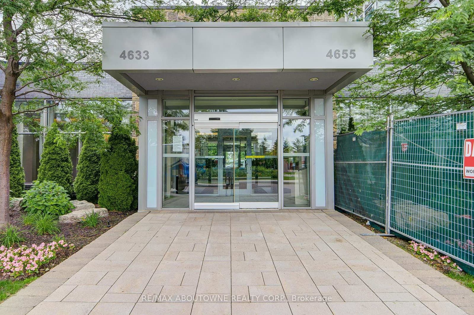 Glen Erin Drive in Mississauga · Central Erin Mills — photo 2