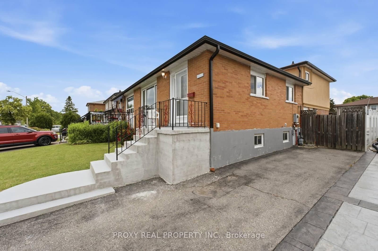 Photo of Jolliffe Avenue in Mississauga · Malton