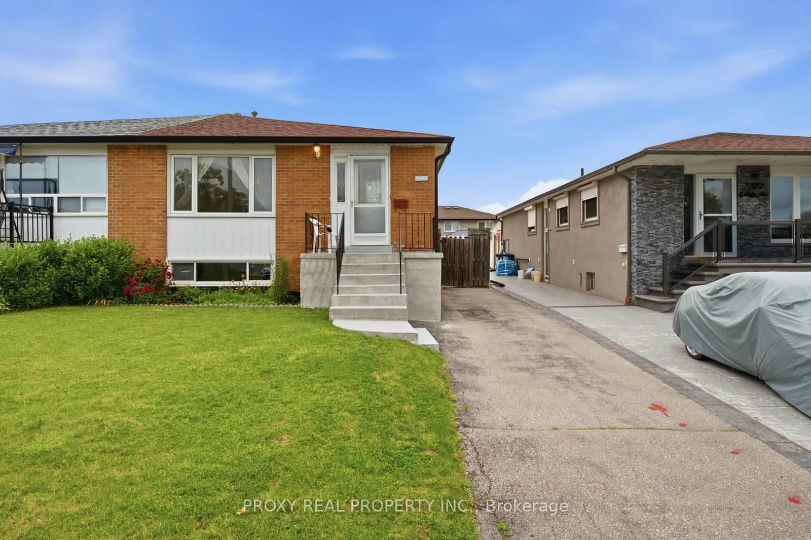 Jolliffe Avenue in Mississauga · Malton — photo 3