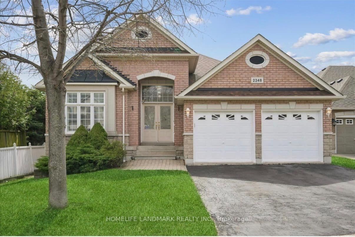 Photo of Tesla Crescent in Oakville · Joshua Creek