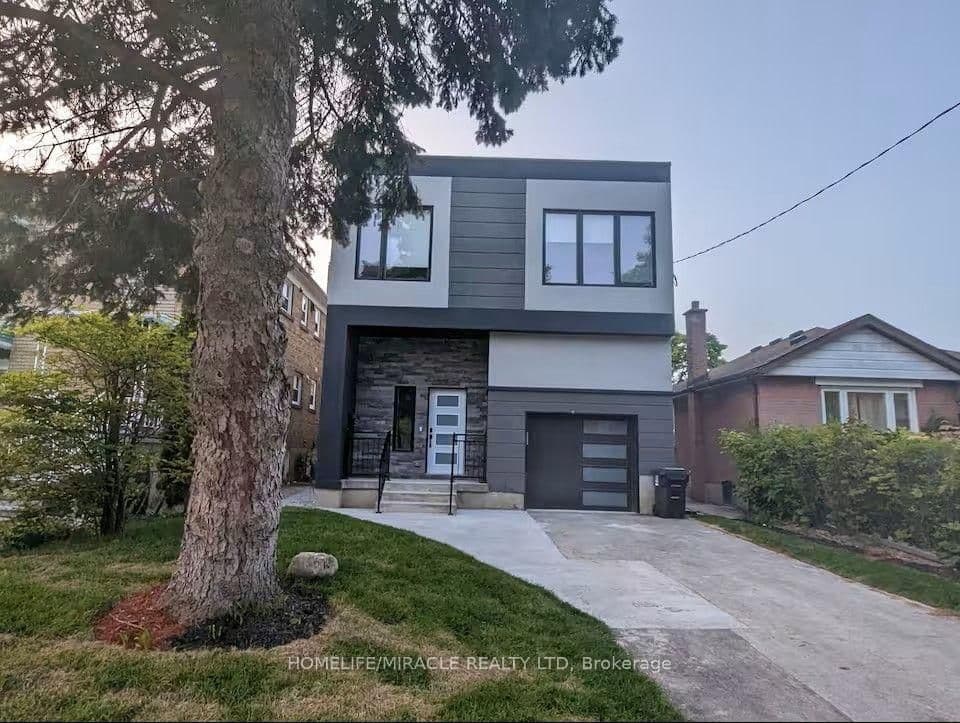 Photo of Macdonald Street in Toronto · Mimico