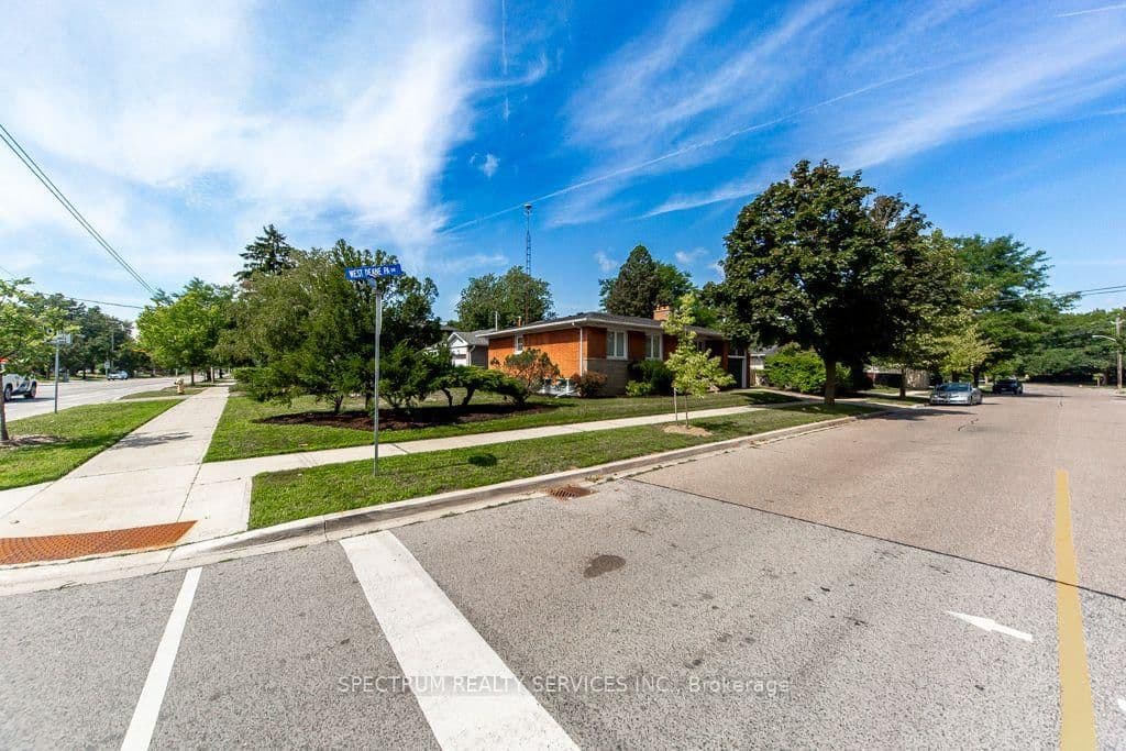 Photo of West Deane Park Drive in Toronto · Eringate-Centennial-West Deane