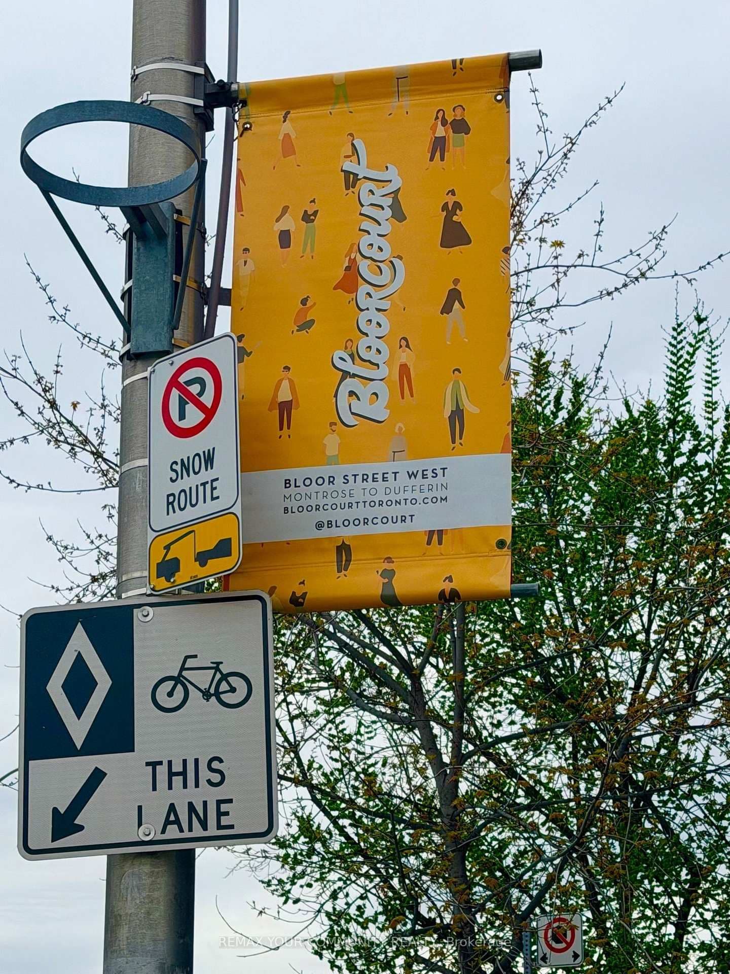 Bloor Street in Toronto · Dovercourt-Wallace Emerson-Junction — photo 3