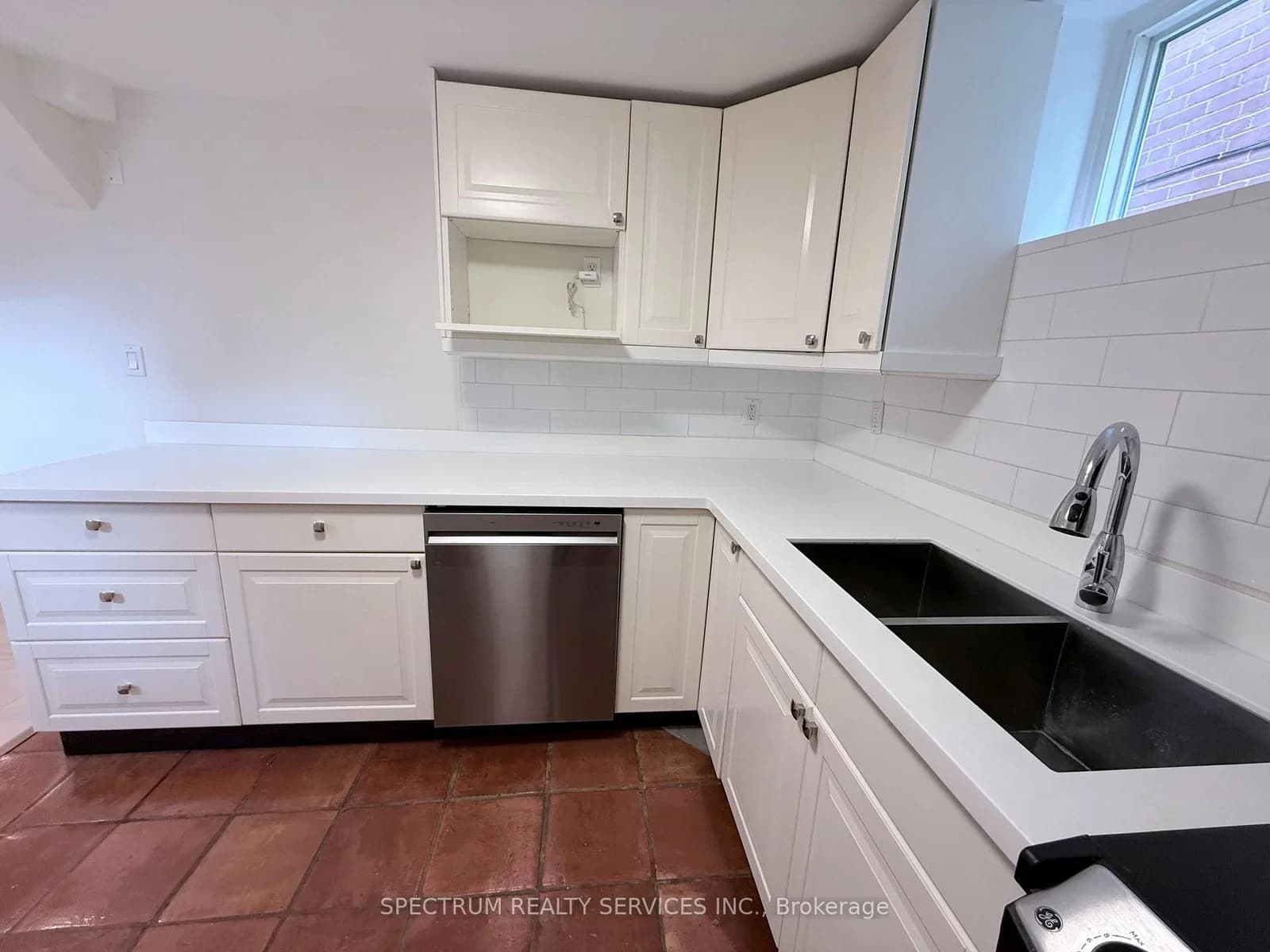 Photo of Queenslea Avenue in Toronto · Humberlea-Pelmo Park W4