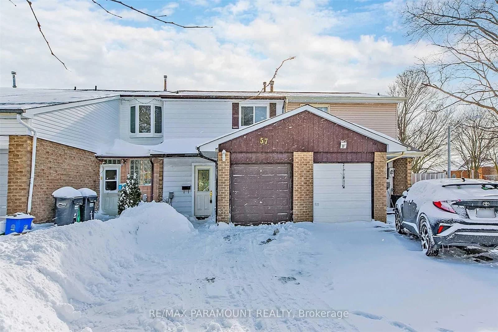 Photo of Royal Salisbury Way in Brampton · Madoc