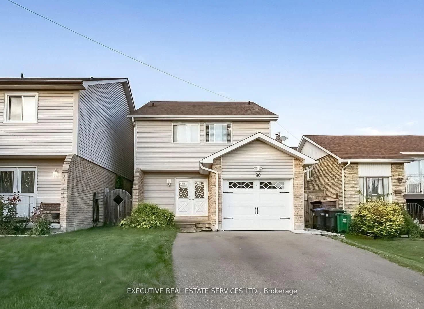 Photo of Primrose Crescent in Brampton · Heart Lake West