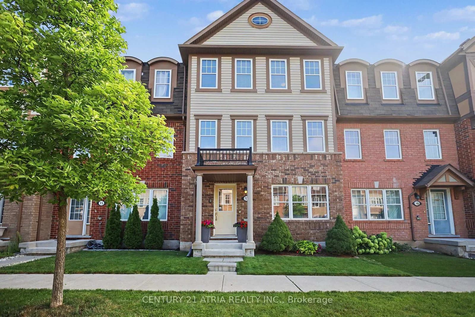 Photo of Crossbill Road in Brampton · Northwest Brampton