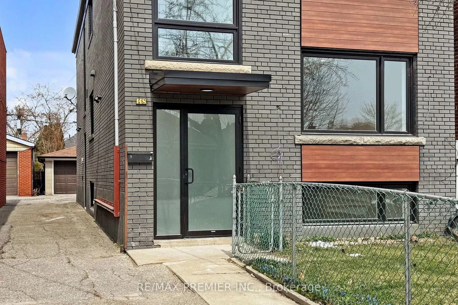 Photo of Lambton Avenue in Toronto · Rockcliffe-Smythe