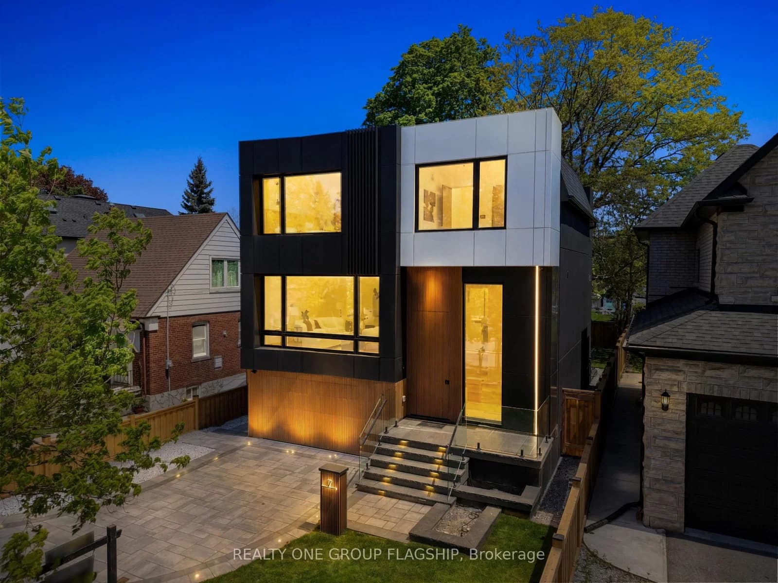 Photo of Bentley Drive in Toronto · Stonegate-Queensway
