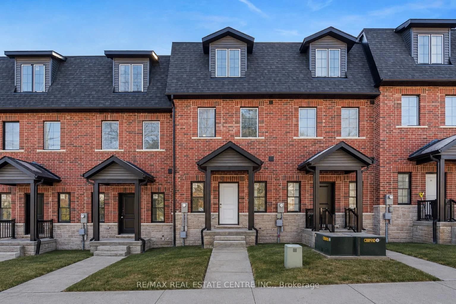 James Street in Halton Hills · Georgetown