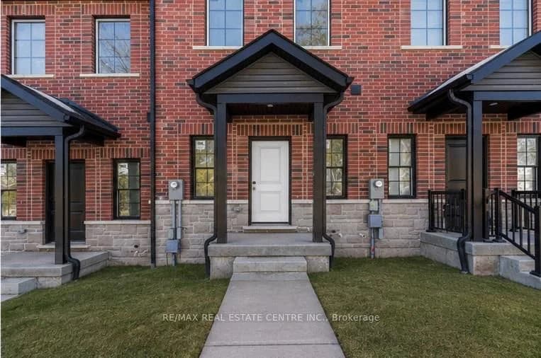 James Street in Halton Hills · Georgetown — photo 3